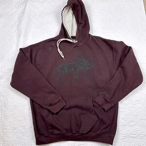 Men’s Yellowstone National Park hoodie burgundy w moose graphic Size Extra Large